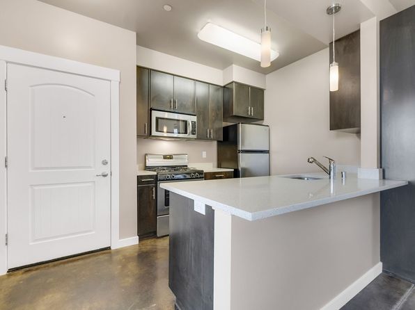 2598 E 20th St APT 202