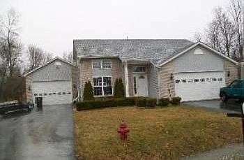 2nd image of 10676 W Pickford Ave