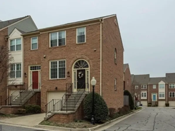 344 Cloudes Mill Ct, Alexandria, VA 22304