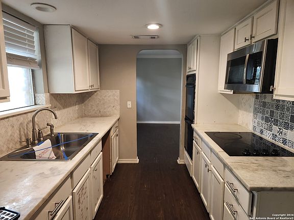 4th image of 327 MADRID DR