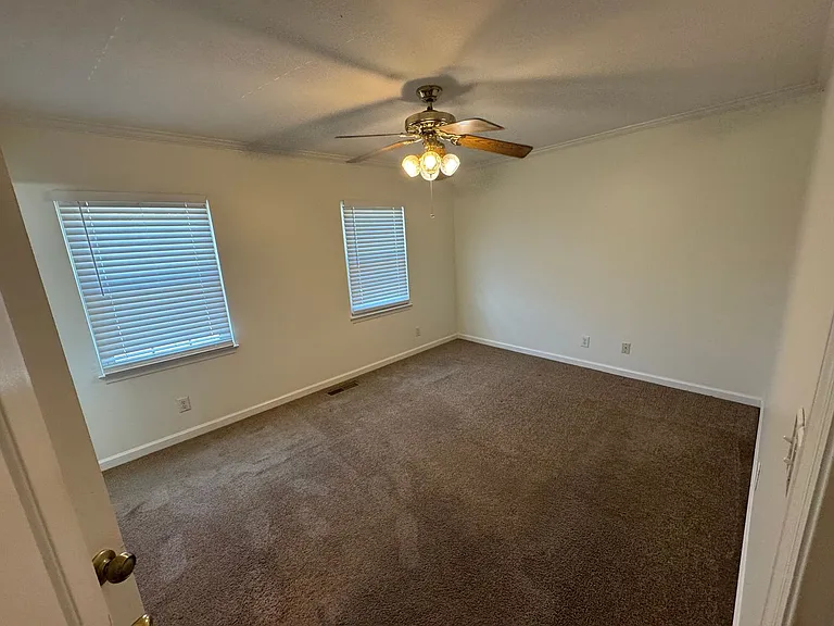 834 Brentwood Point — Photo 16