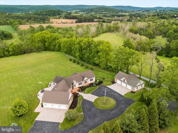 10691 Easterday Rd, Myersville, MD 21773