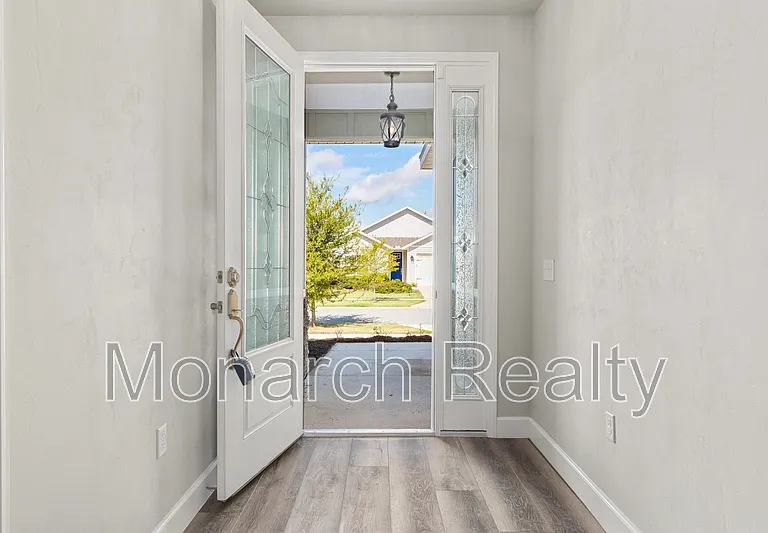 1689 SW 71st Cir — Photo 6