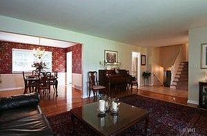 4th image of 3S267 Shagbark Ln