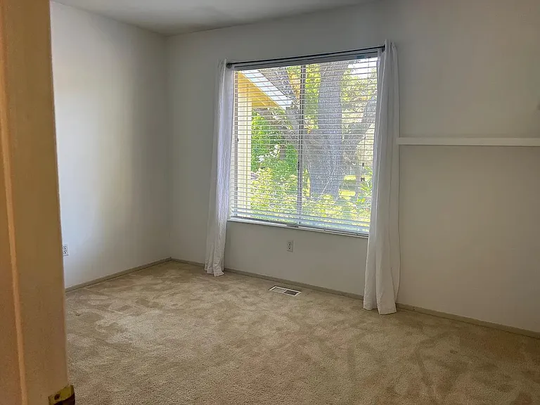 16 Salvatore Dr — Photo 9