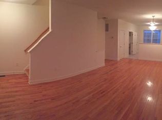 900 Giordano Ave, Parlin, NJ 08859