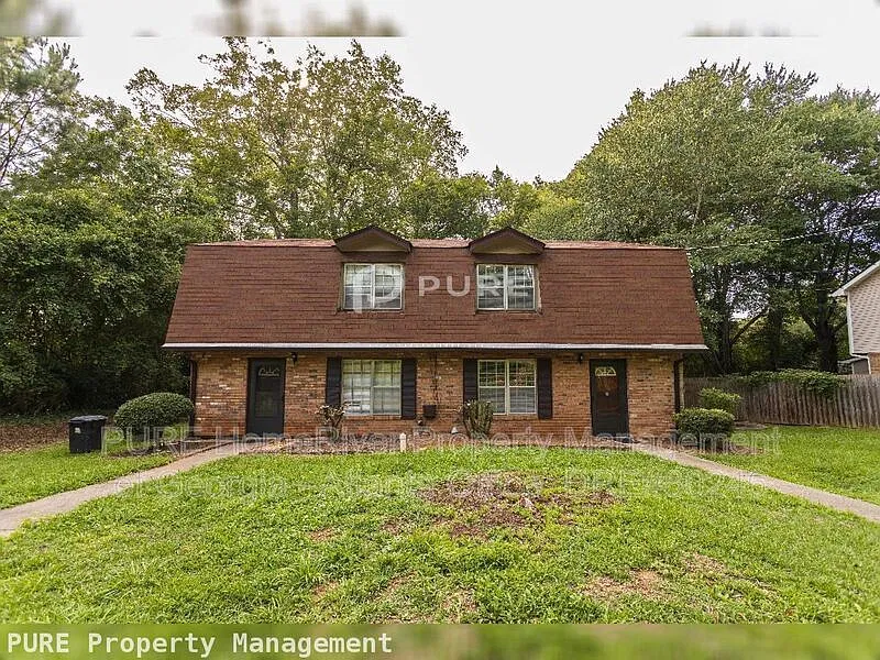 2 bed, 1.5 bath, 1452 sqft, $1,500 — Photo 1