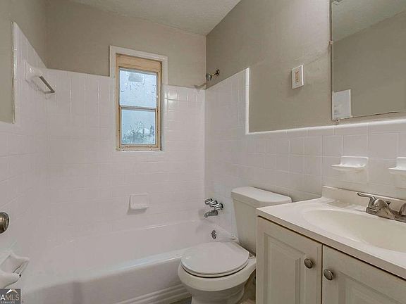 24th image of 3633 Bunker Hill Dr SW