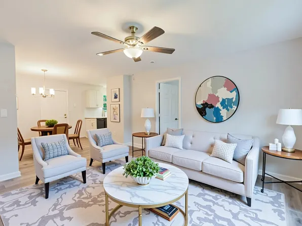 2726 Old Matthews Rd, Nashville, TN 37207