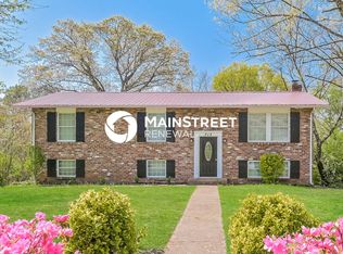 713 W Meadecrest Dr, Knoxville, TN 37923
