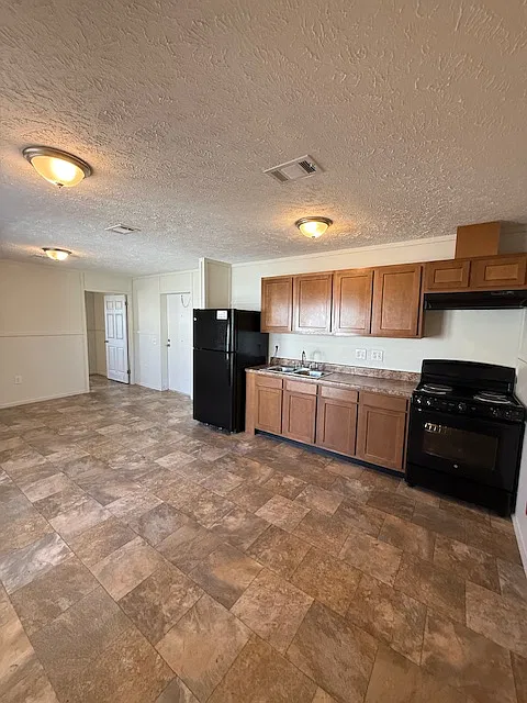 2 bed, $795 — Photo 3