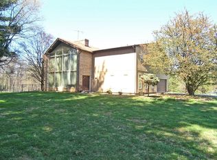 10324 Beach Mill Rd, Great Falls, VA 22066