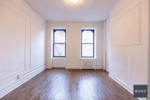 Rented by Bond New York | media 9