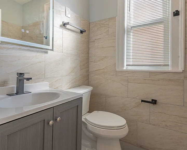 6259 W Peterson Ave #1R-1R-1 — Photo 4