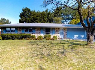 1302 Schroeder Dr, Normal, IL