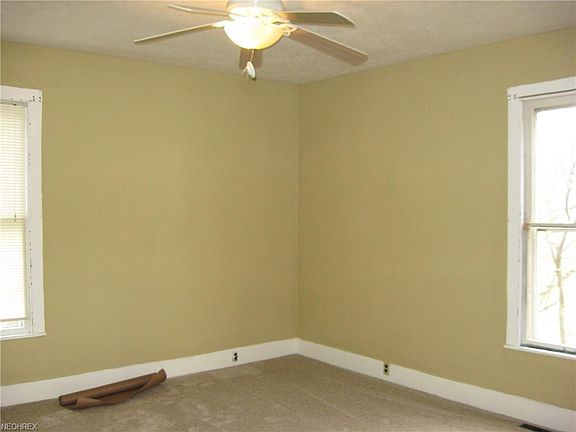 5th image of 159 Vine St
