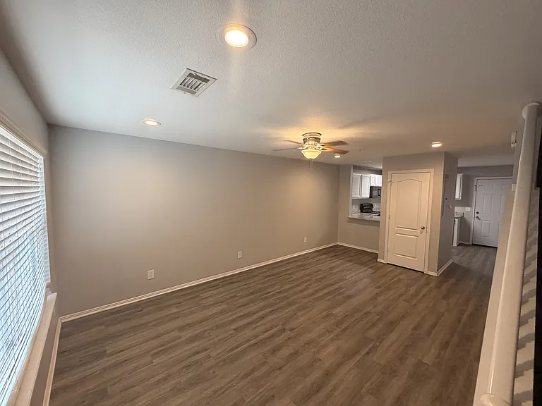 1446 W Netherland Way #3 — Photo 15