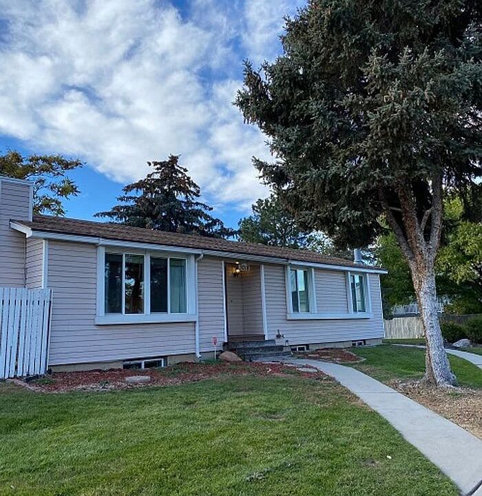 1st image of 3018 W Shadow Park Dr