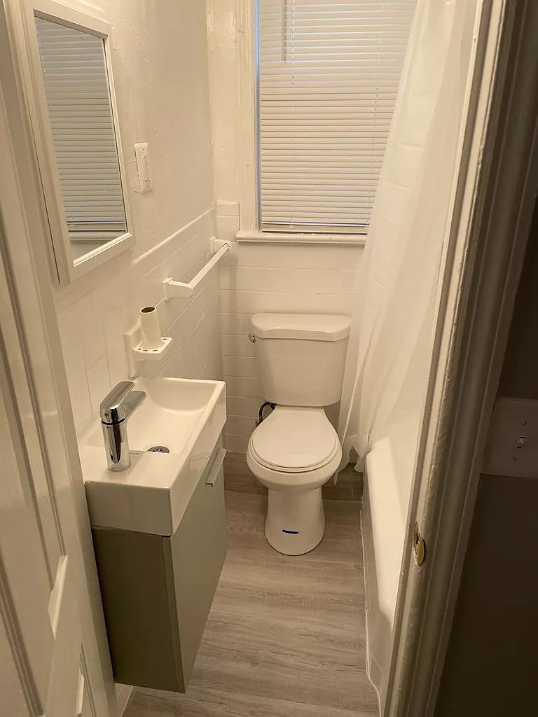 2 bed, $1,895 — Photo 3