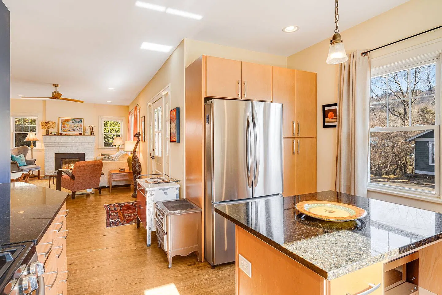 3 bed, 1494 sqft, $4,500 — Photo 4
