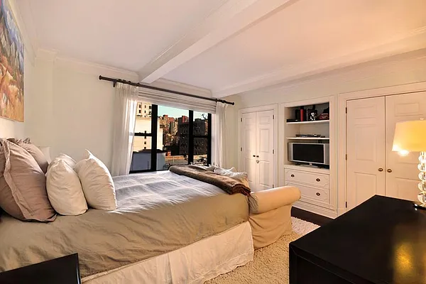 Sold by Corcoran | media 4