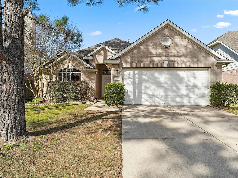 407 Mystic Trail Loop — Photo 1