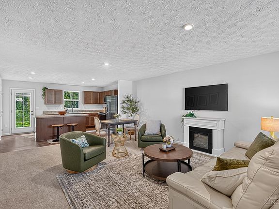 3rd image of 6430 Tralee Ln