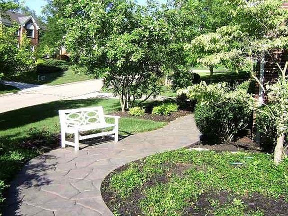 3rd image of 6780 Southknoll Dr