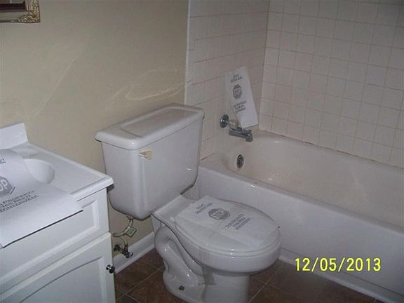 3rd image of 210 Newman Dr