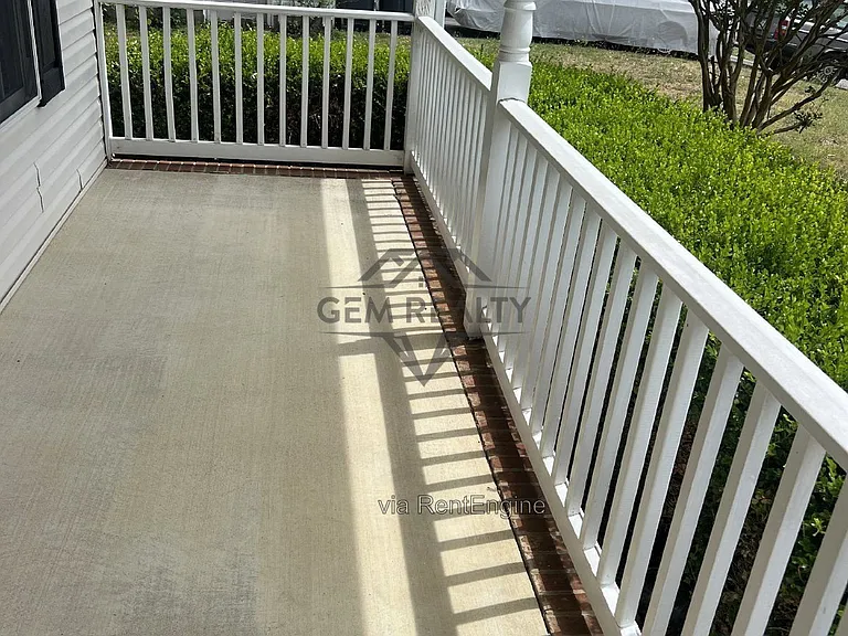 3211 Lancaster Ring Rd — Photo 4