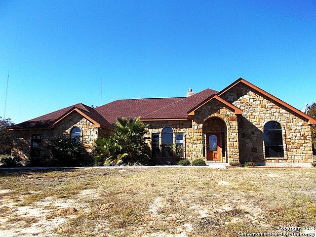 1st image of 122 Whispering Oaks Dr