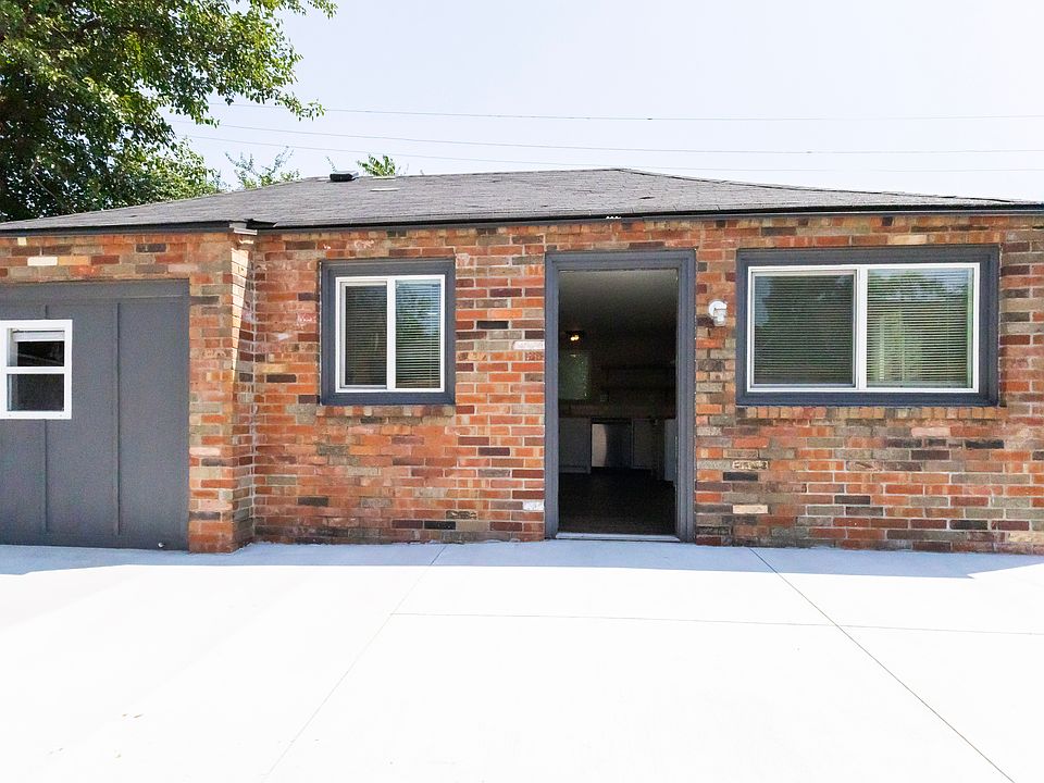 1st image of 1515 1/2 S Delaware Pl
