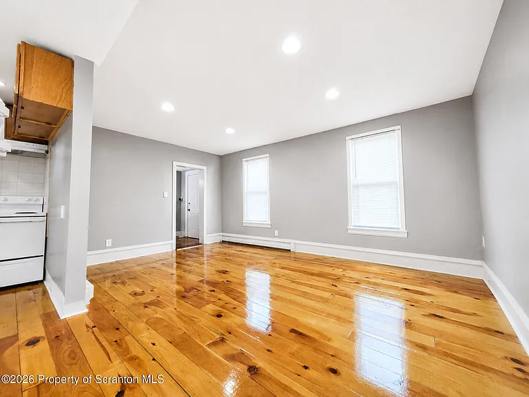 605 Spring St #1 — Photo 5