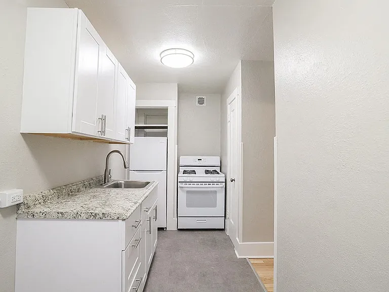 960 Pearl St — Photo 19