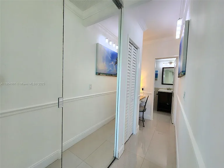 3505 S Ocean Dr #707 — Photo 20