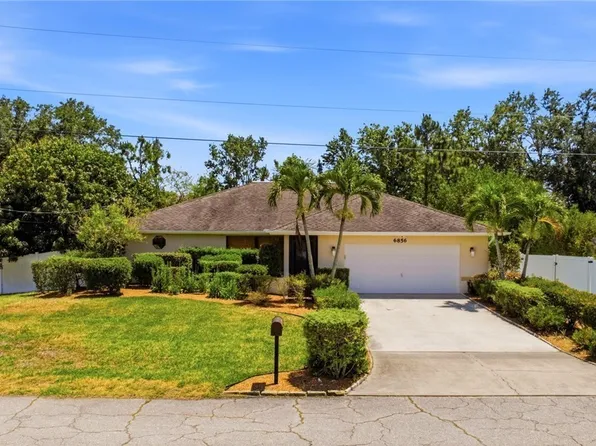 6856 Fairview St, Fort Myers, FL 33966