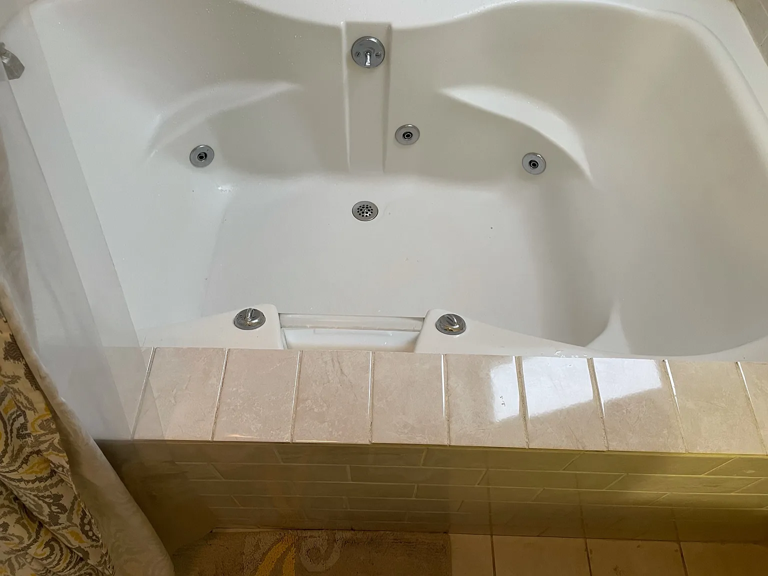 1 bed, 1000 sqft, $1,850 — Photo 3