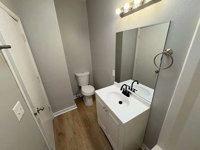 2915 Jackson St — Photo 11