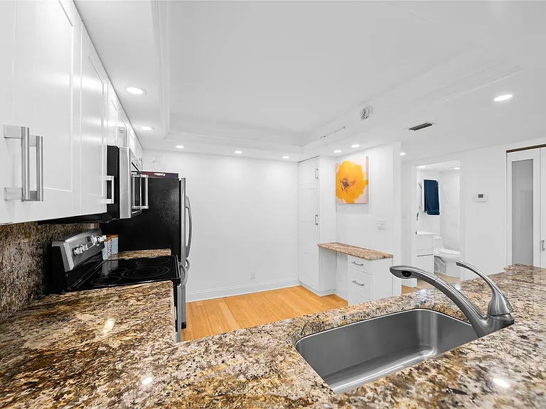 5100 N Ocean Blvd #702 — Photo 11