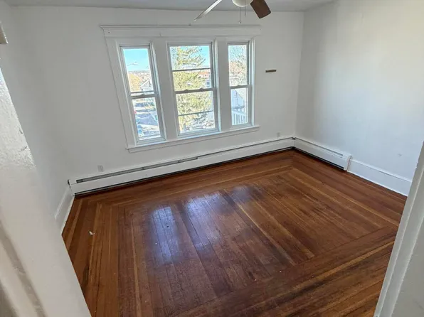 42 Libbeus St APT 2, Woonsocket, RI 02895