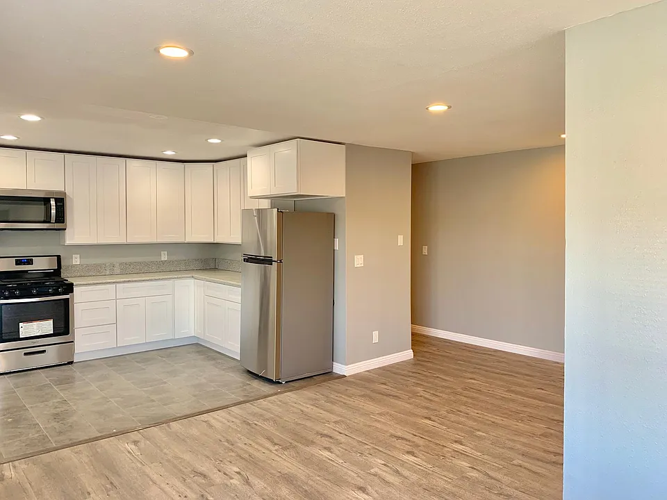 1120 Exposition Blvd #5