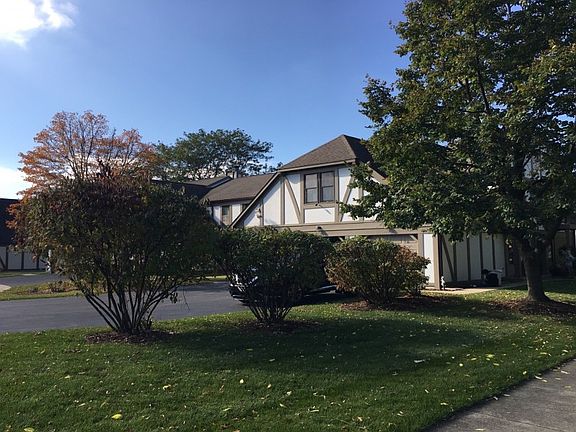 2nd image of 7304 Canterbury Pl