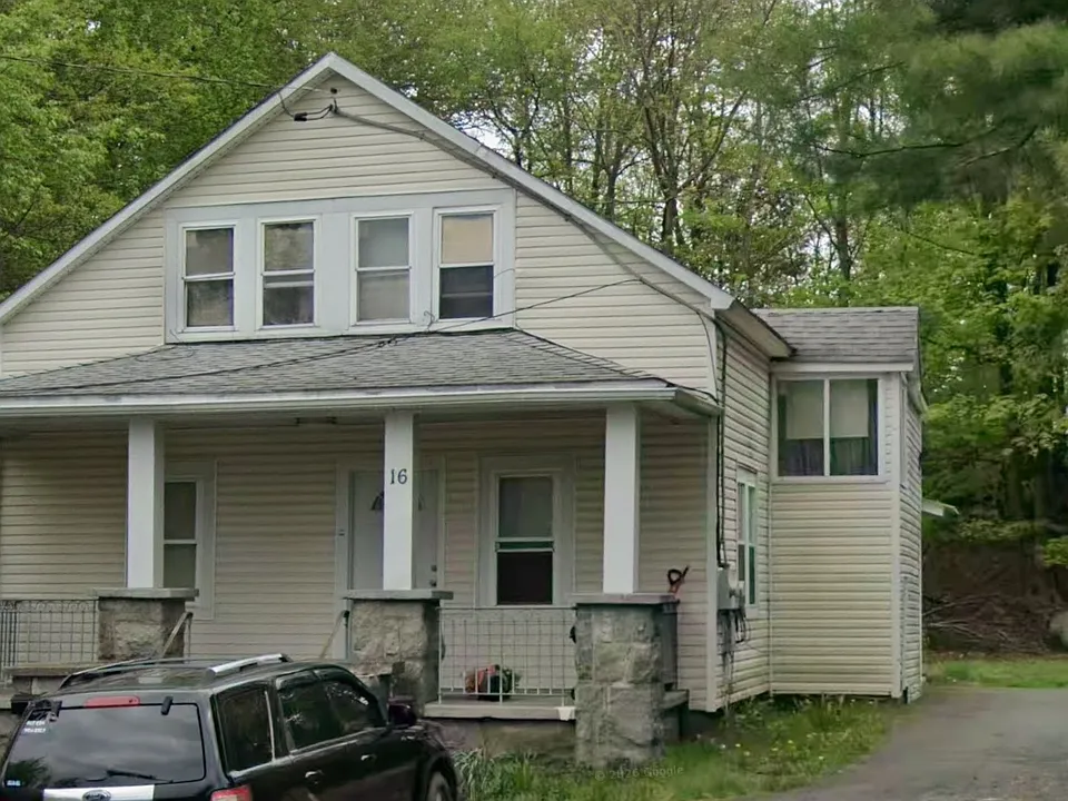 16 Monticello St #1