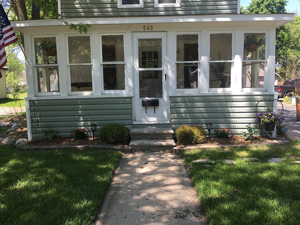 1st image of 141 East St