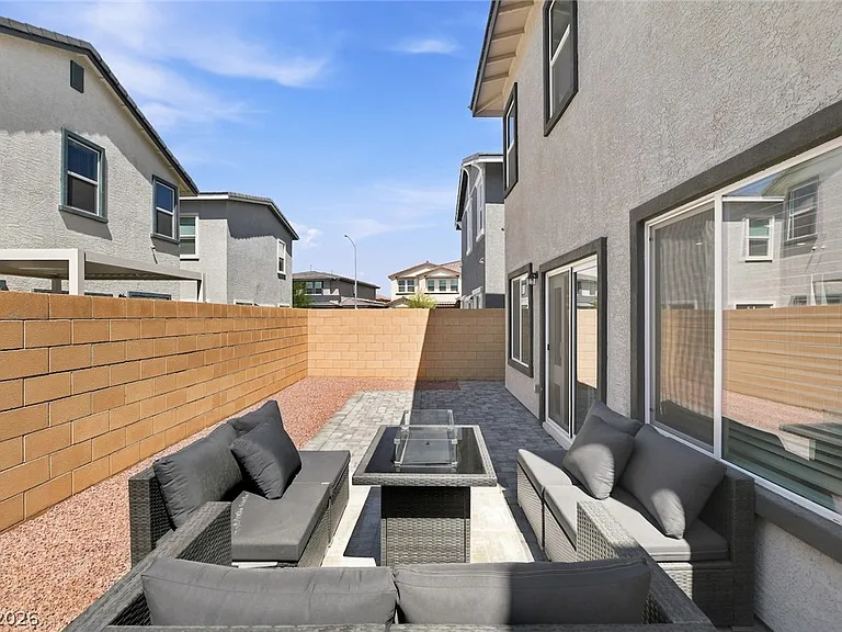 498 Canary Song Dr — Photo 37