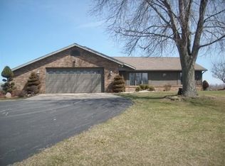 1770 N River Rd W, Albion, IN 46701