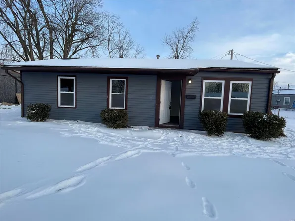 532 Saint Leo Dr, Cahokia, IL 62206