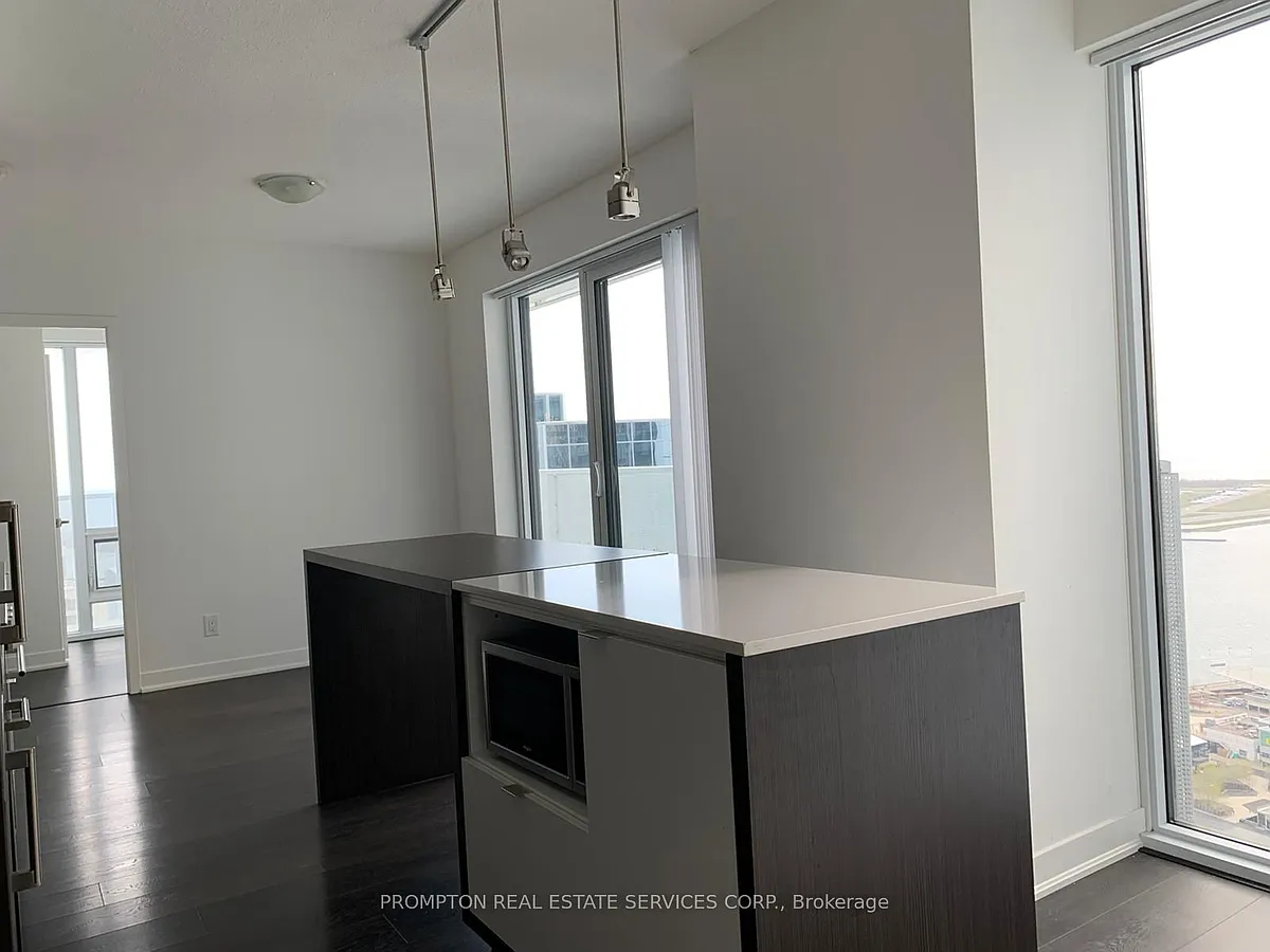 Building Photo - 88 Harbour St #4410