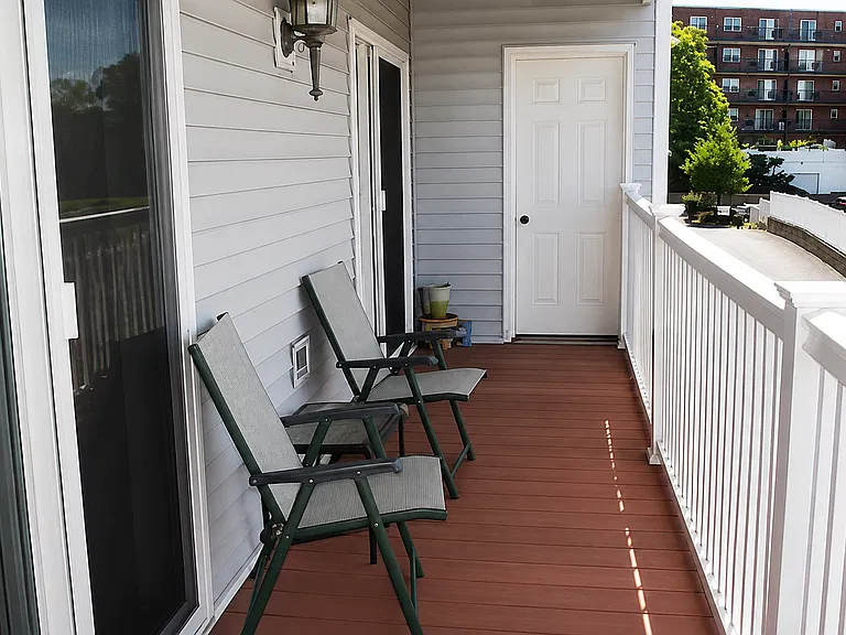 140 Quincy Ave #16 — Photo 4