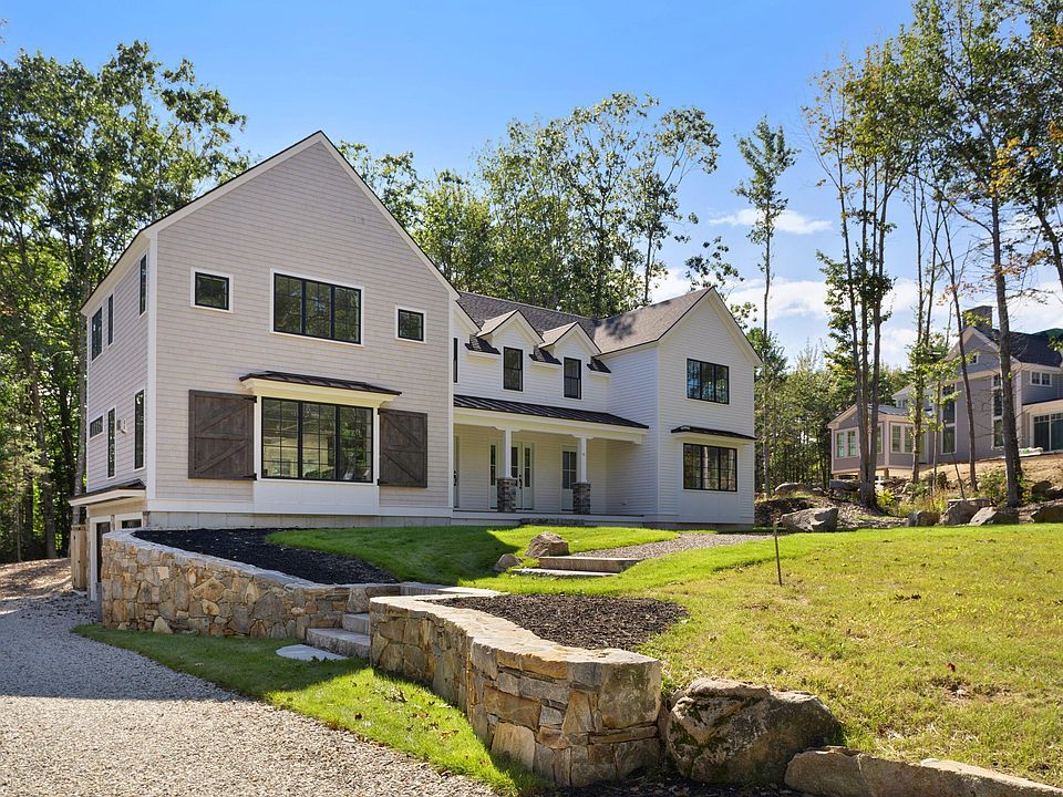 1st image of 71 Oakwood Drive